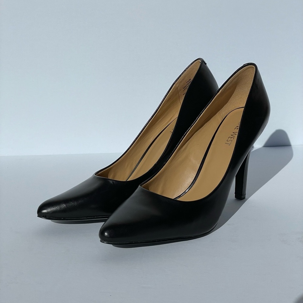 NEW BLACK LEATHER High Heel Pumps